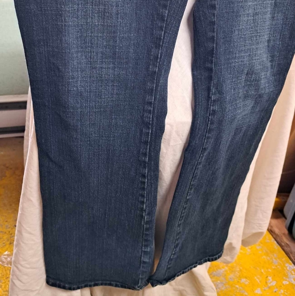 Woman Jeans - Picture 3 of 6